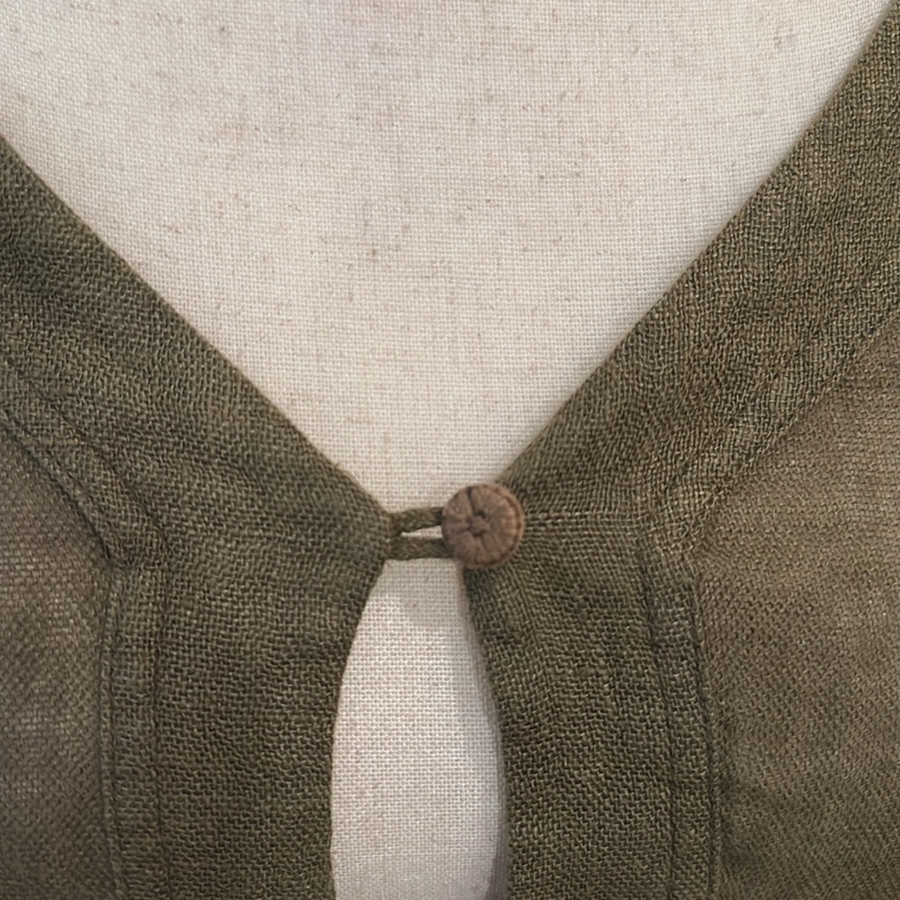 EILEEN FISHER LINEN LONG SLEEVE TUNIC SMALL OLIVE GREEN  KEY HILE
FRONT - Picture 4 of 8